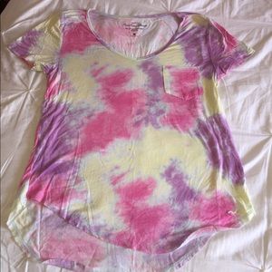 hollister short sleeve tee!